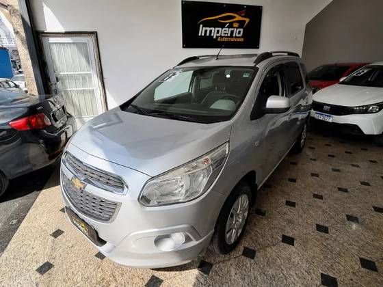 CHEVROLET SPIN 1.8 LT 8V FLEX 4P MANUAL CHEVROLET SPIN 1.8 LT 8V FLEX 4P MANUAL